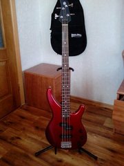 	 Бас-гитара Yamaxa trbx 174 RED 