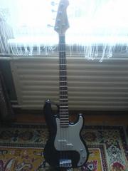Продаётся бас-гитара Elenberg EG - 3060